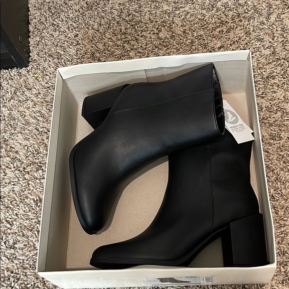 A New Day Janelle bootS - Picture 4 of 4